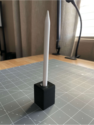 Apple Pencil Holder til skrivebordet