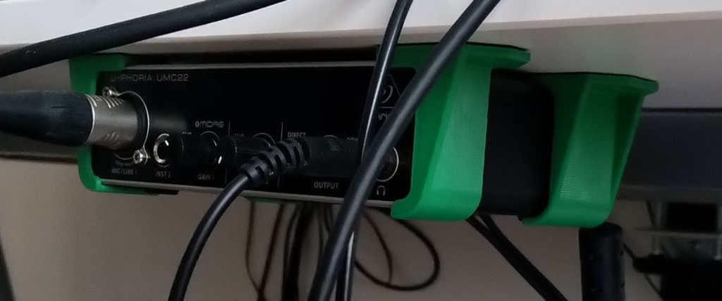 USB Audio Monteringsbeslag til Underskrivebord (Behringer UMC)