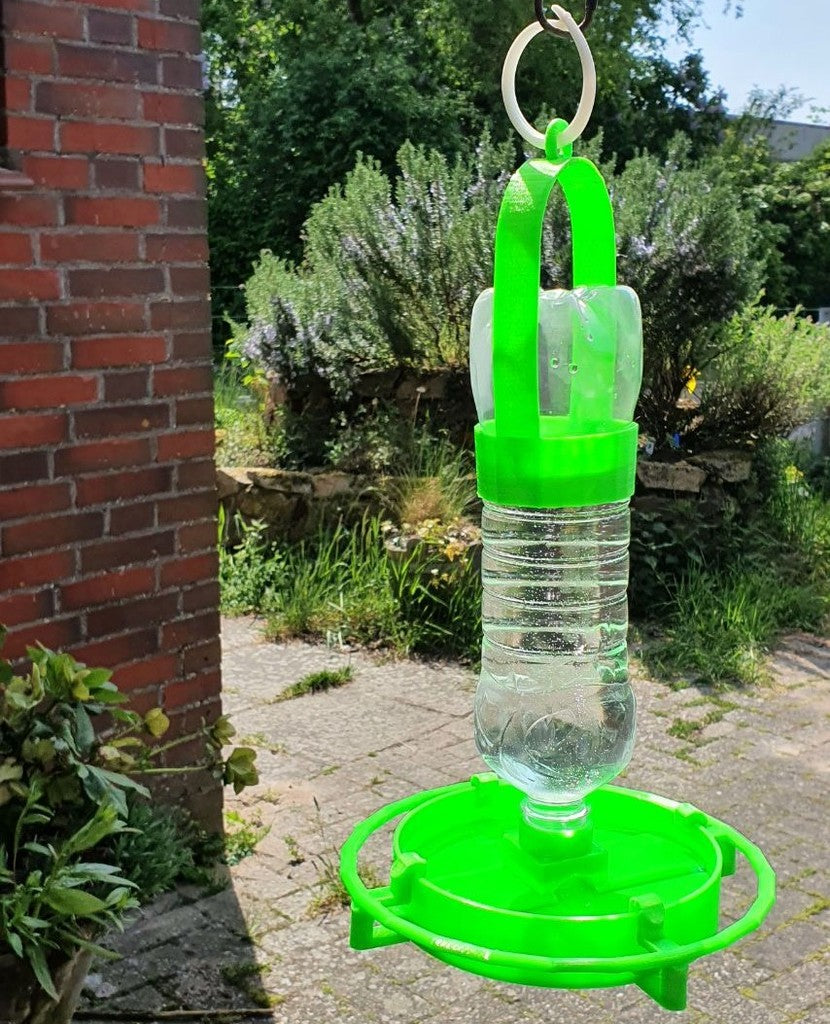 Praktisk Fugledrikker med Siddepind og Flaskeholder