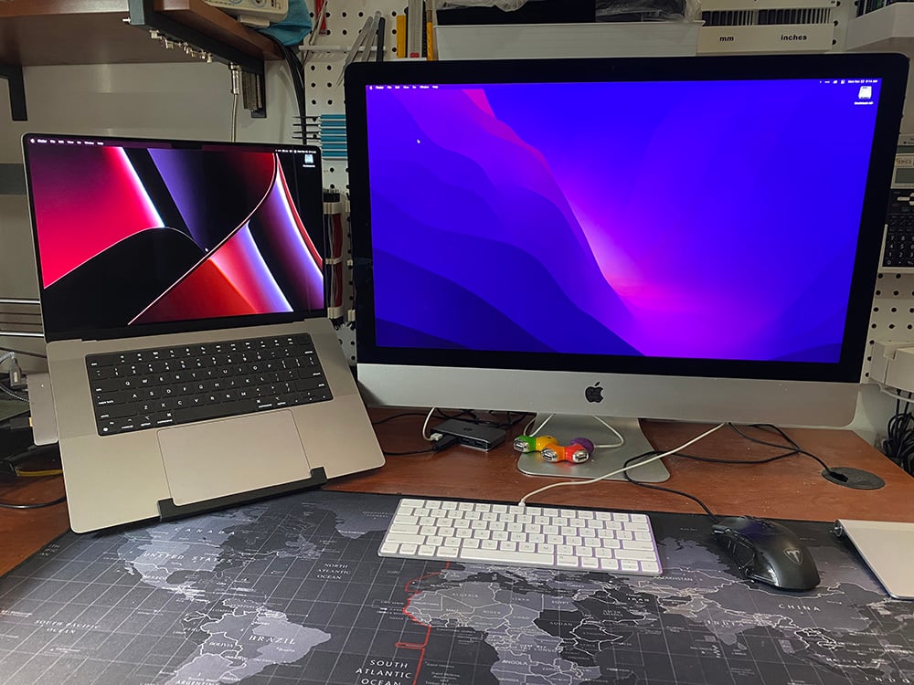 Ergonomisk MacBook Pro Stand til 14" og 16" M1 Pro/Max Modeller