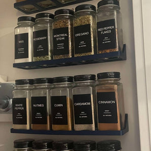 Elegant Krydderihylde til Optimal Køkkenorganisering
