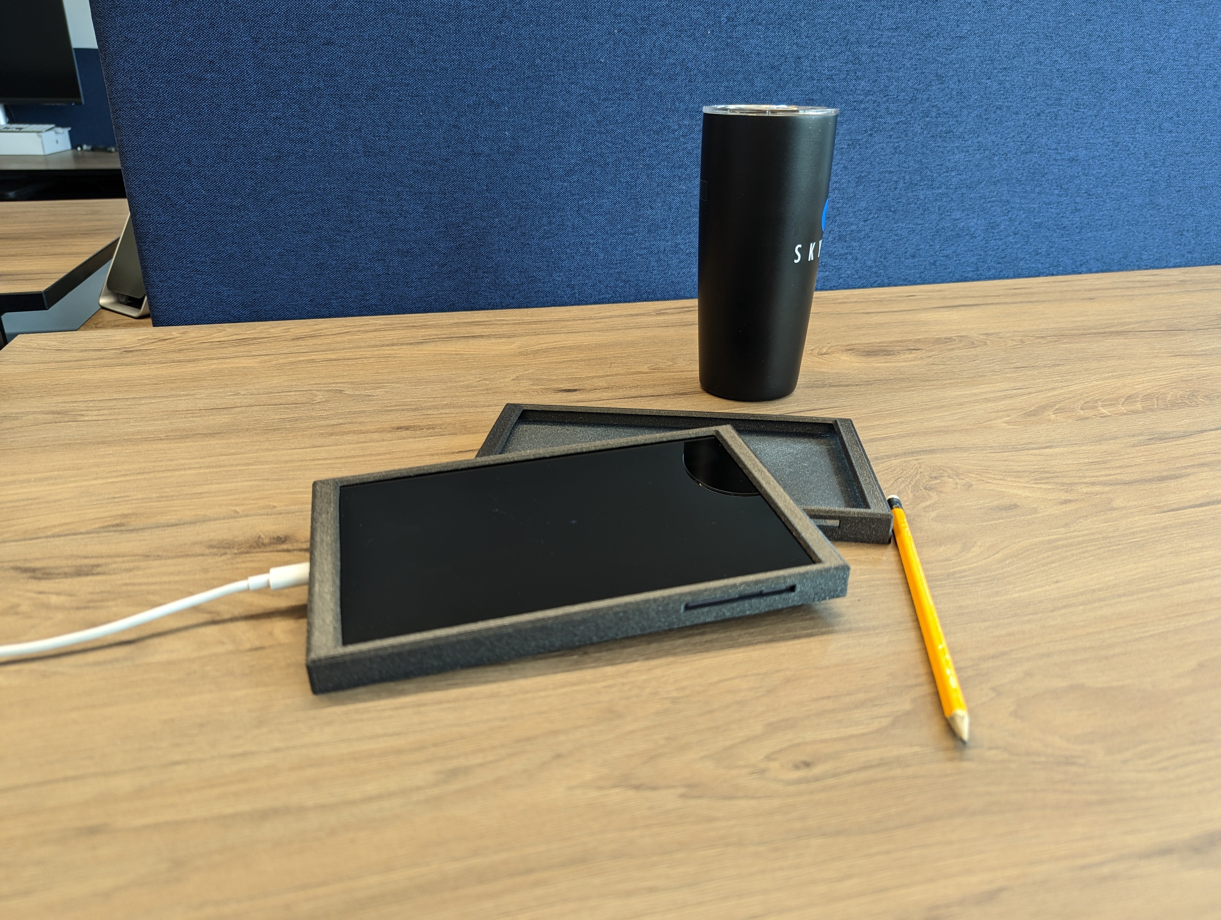 Vægholder til Samsung Galaxy Tab A7 Lite (SM-T225) til Glasvæg