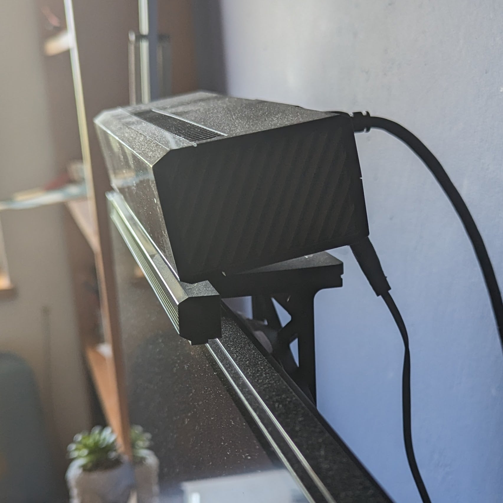 Monitorholder til Xbox One Kinect