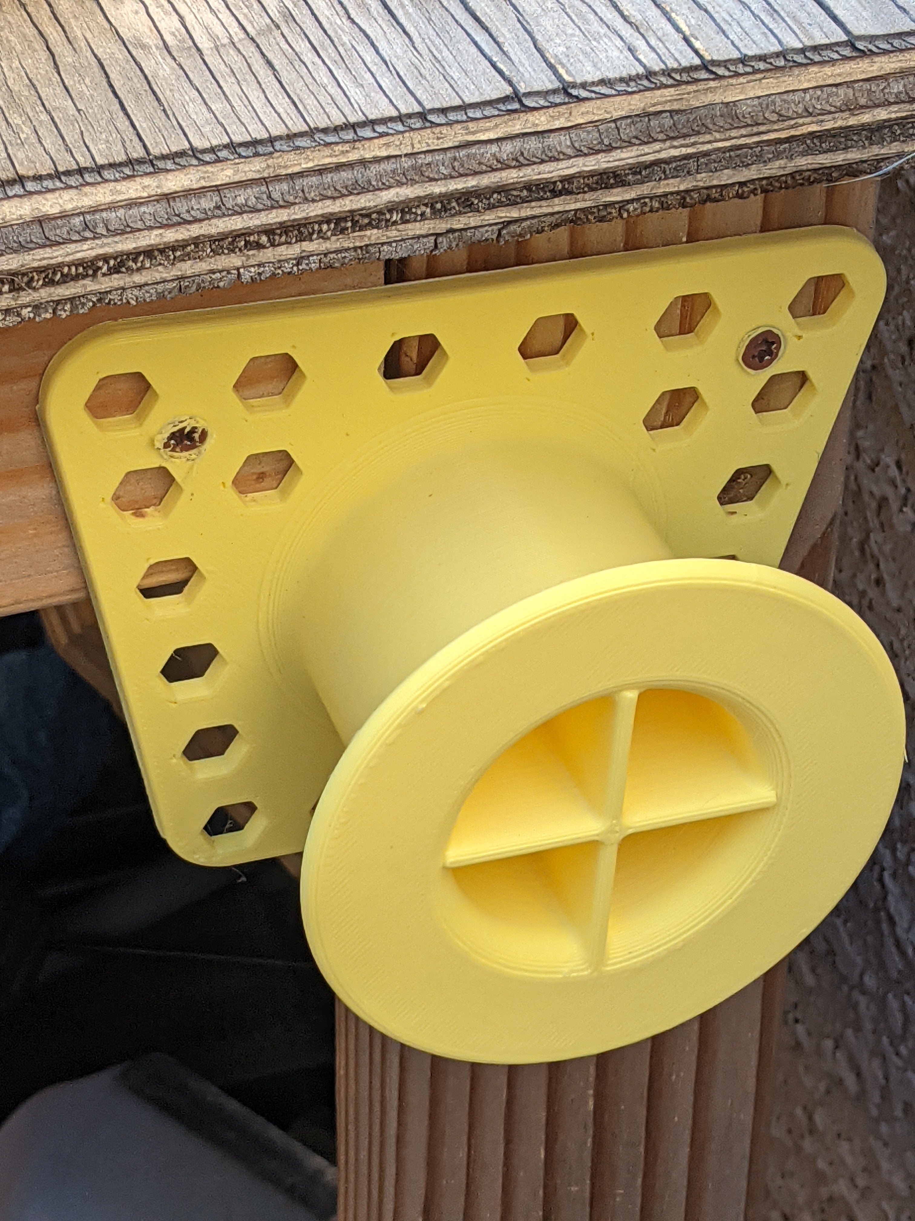 Kabelholder V2 – Robust og organiseret ledningsopbevaring