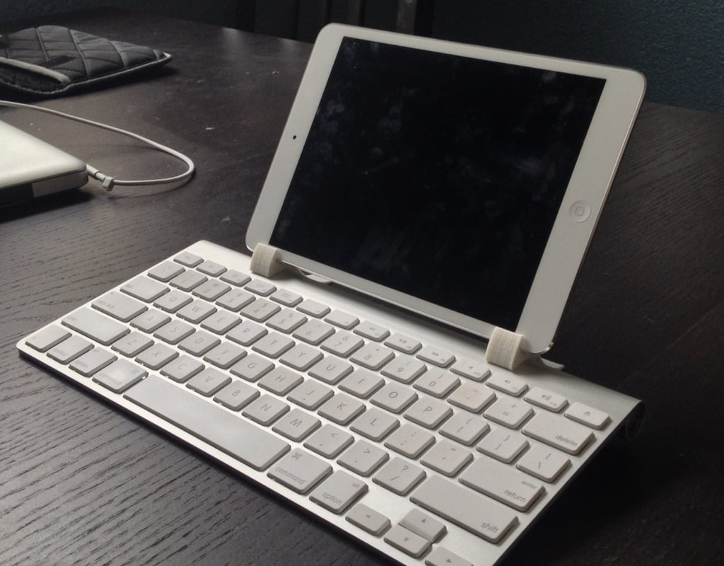 Remixed iPad Mini og Apple Trådløs Tastatur Holder