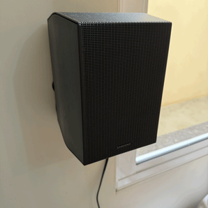 Vægbeslag til Samsung Soundbar Q930B & Q930C Baghøjttalere