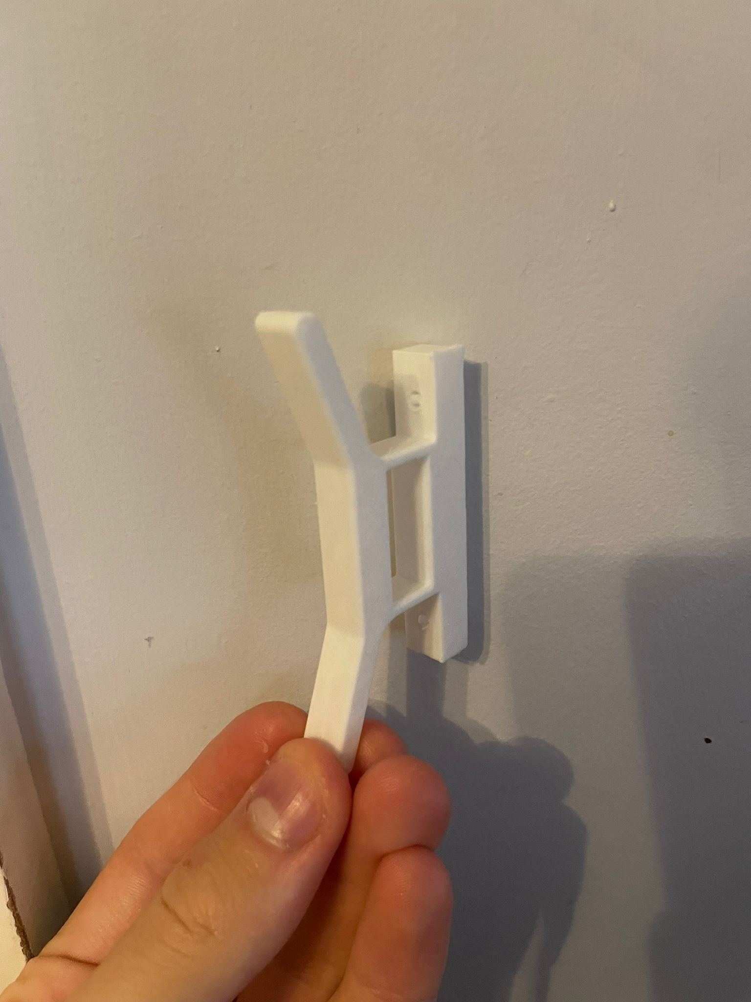 Bådinspireret Kabelholder