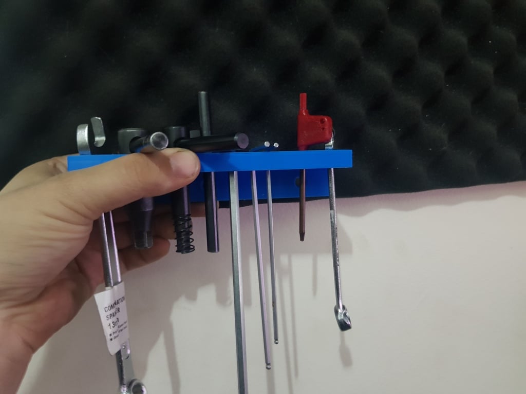 Værktøjsholder til mini drejebænk med vægmontering