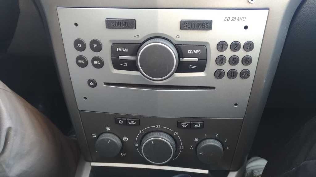 Erstatningsknapper til Opel CD30MP3 Bilradio