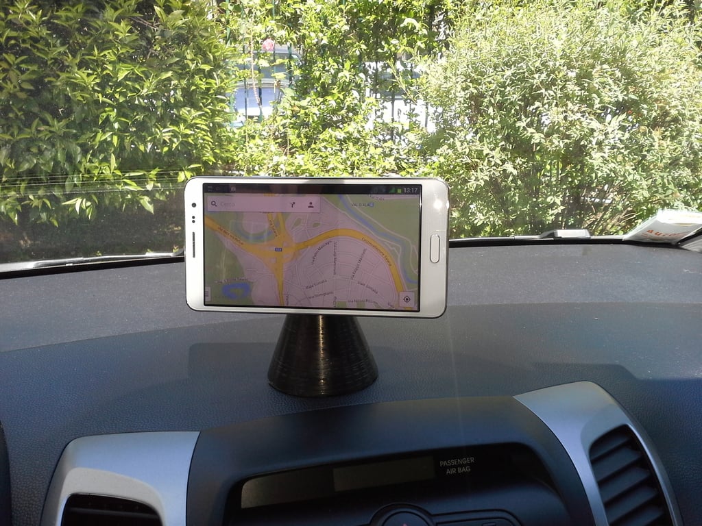 Magnetisk montering til smartphones i biler