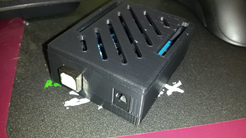Enkel og funktionel kasse til Arduino Uno og Ethernet