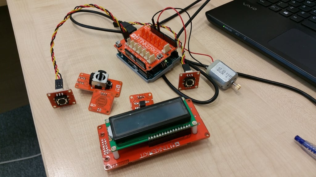 Tinkerkit Sensor og Arduino Uno Holder