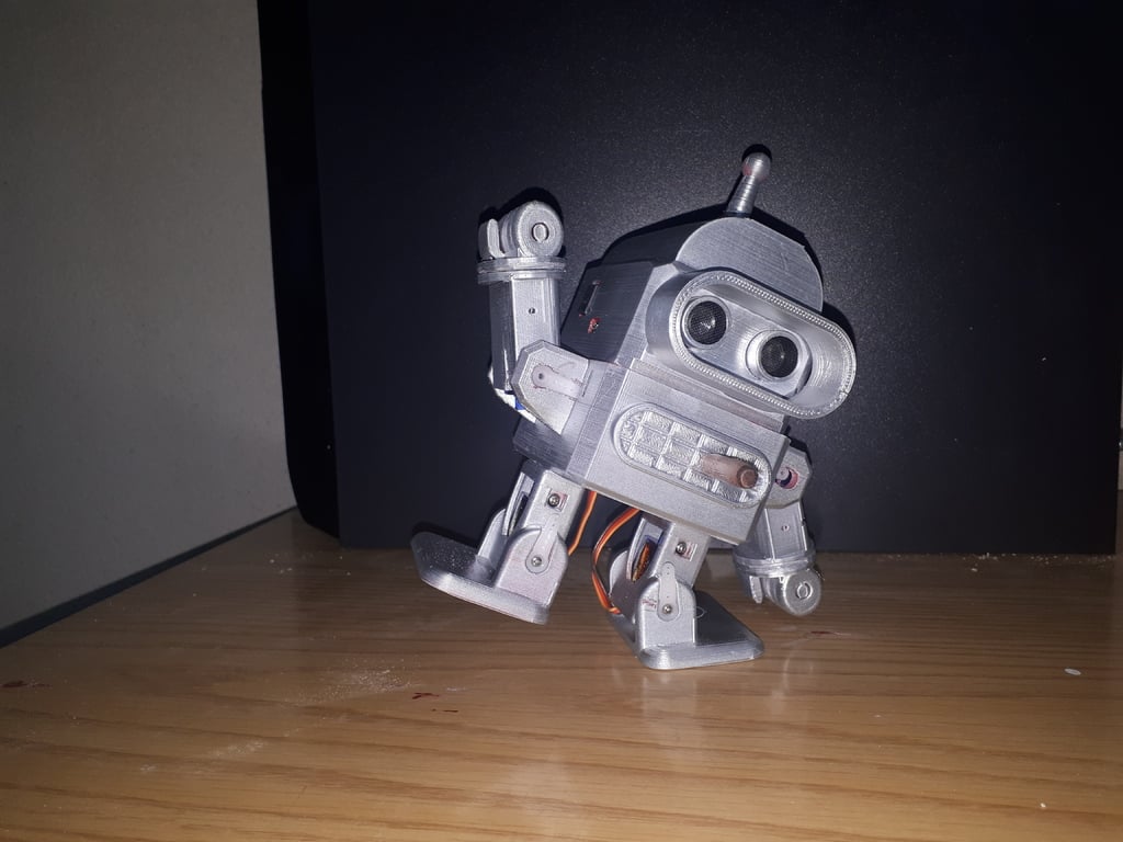 Robot Otto Bender med arme af Redxvb