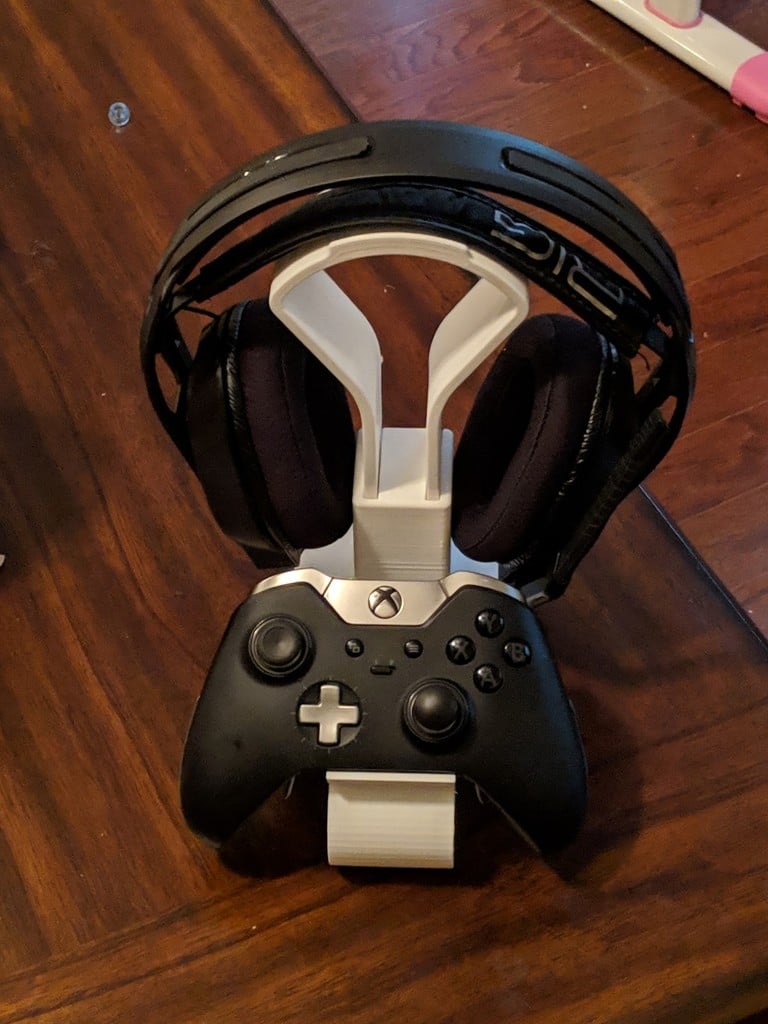 Xbox One trådløs headset og controller stander