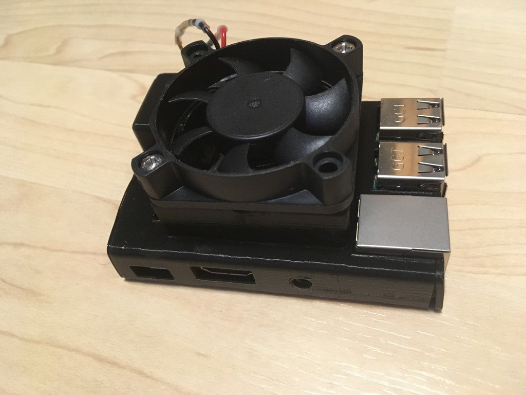 Raspberry PI 3+ ærmetui med 40mm ventilator