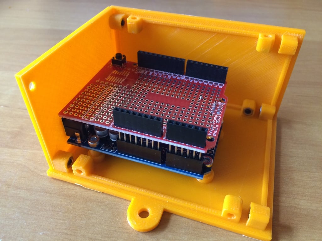 Arduino Uno kasse med ekstra plads til udviklingshield