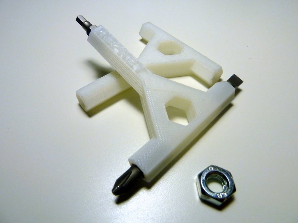 RepRap Prusa Mendel RepKey: 3D-trykt nøgle og skruetrækker med M8 møtrikværktøj