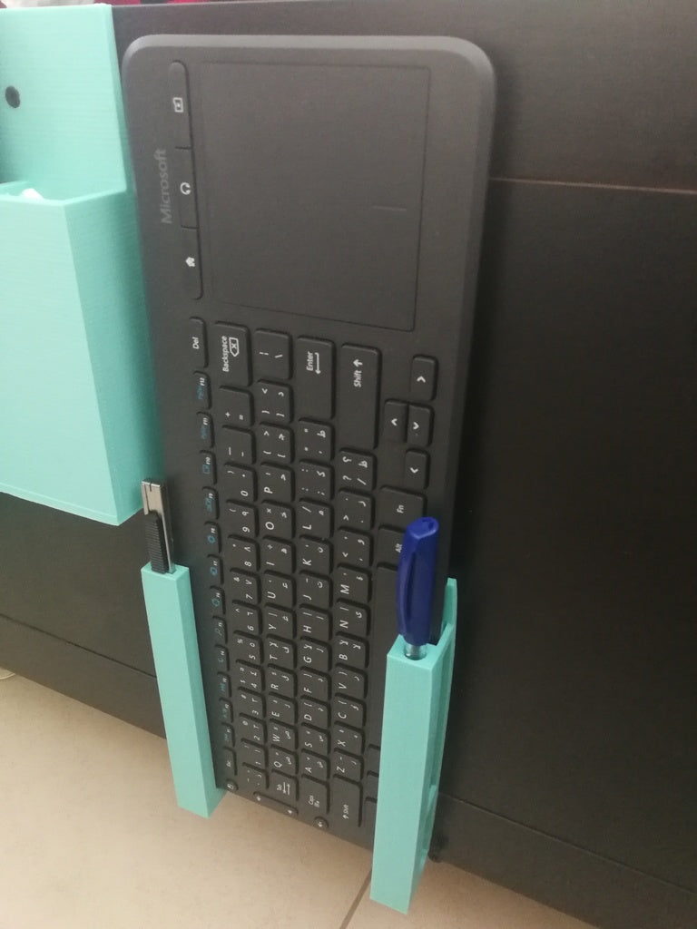 Tastaturholder til montering på sofabord