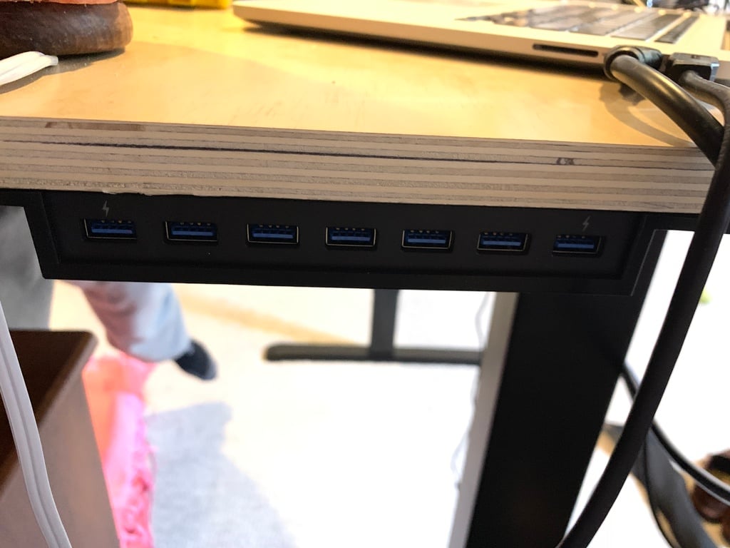 Under Desk Mount til Pluggable USB3-HUB7C