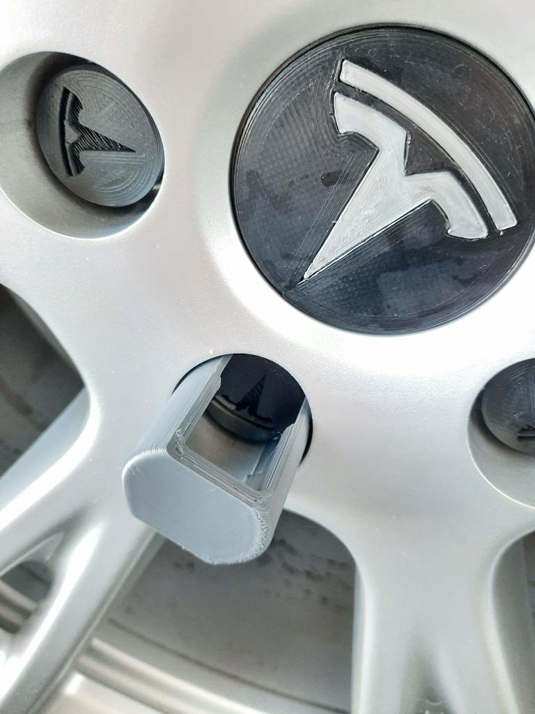 Værktøj til fjernelse af lug nøglehætter for Tesla Model Y med Gemini hjul