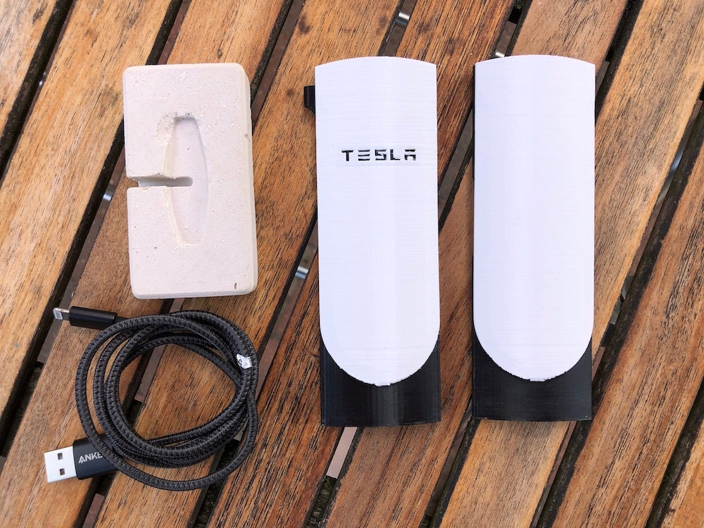 Tesla V4 Supercharger Telefonoplader Model