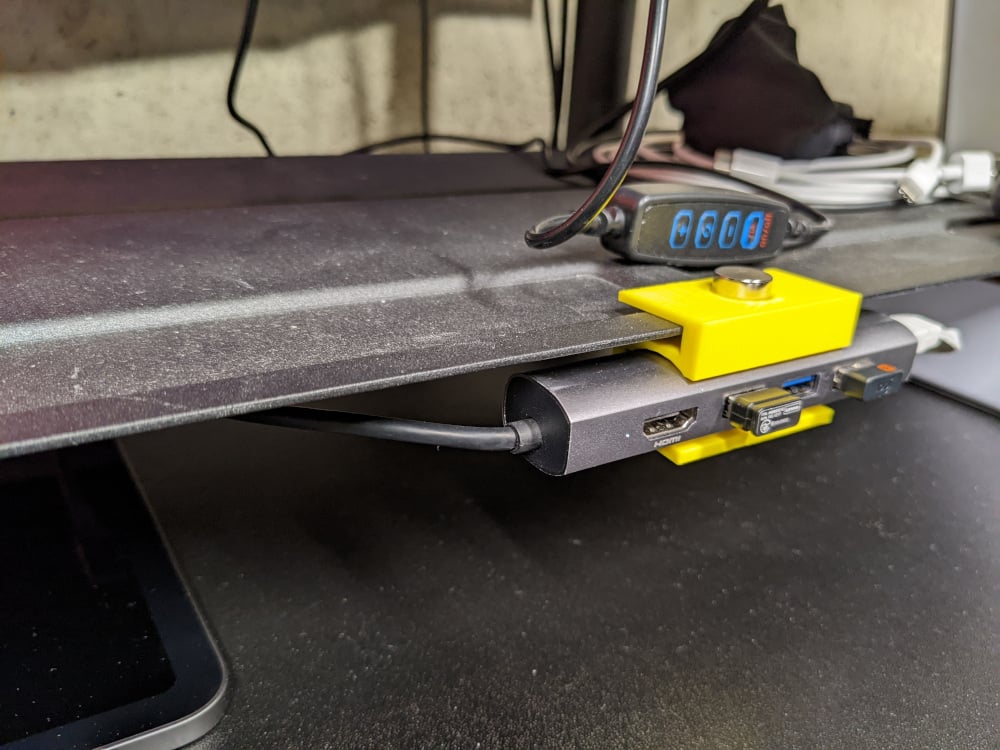Anker Premium USB-C Hub Riser Klip med Magnet
