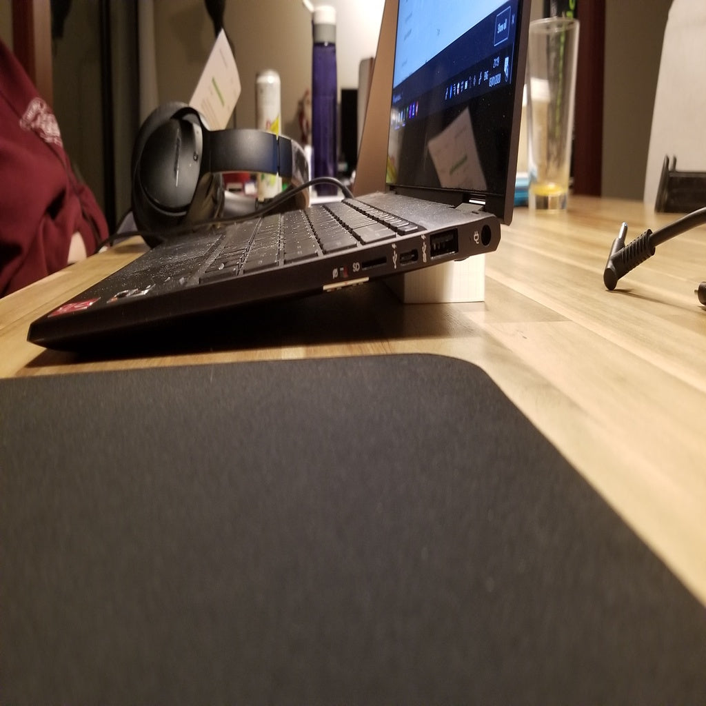 Bærbar kølingen stativ til 15" laptop