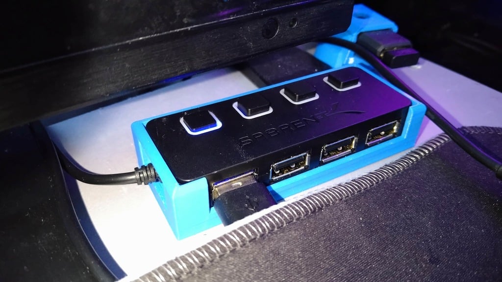 Sabrent USB Hub Holder Designet i Fusion 360