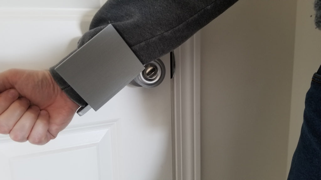 Døråbningsadapter til ærmebetjening