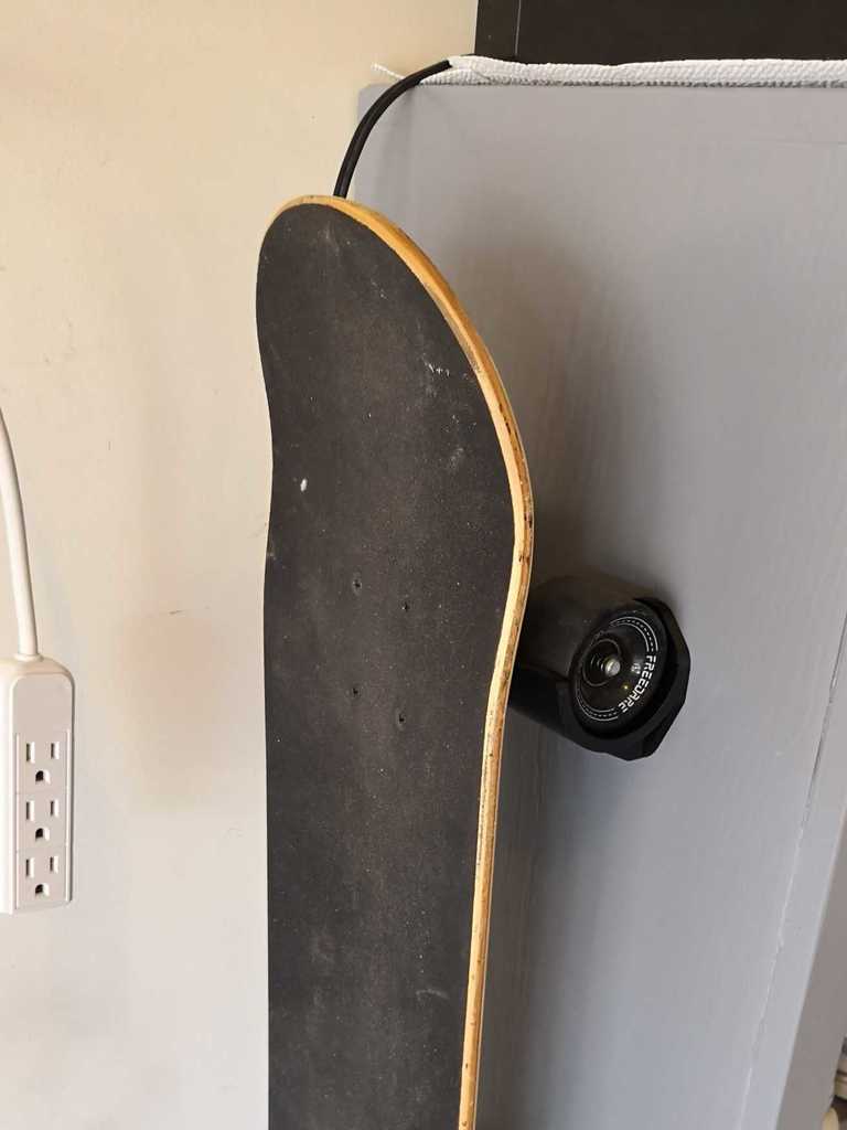 Vægmontering til Skateboard/Longboard