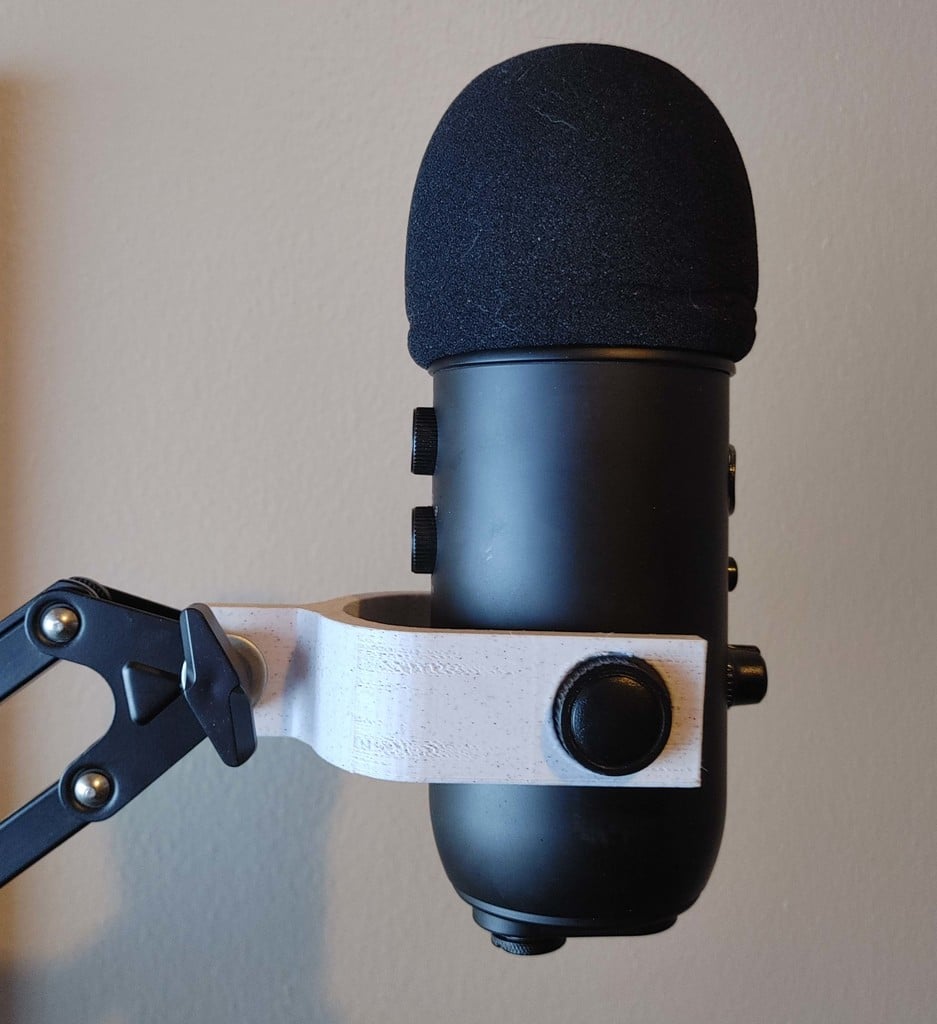 Montering til Blue Yeti-mikrofon på skrivebord