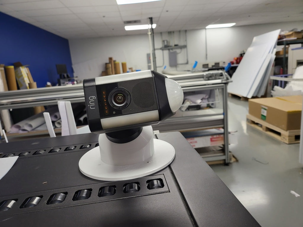 Vinklet monteringsbeslag til Ring Spot Light-kamera