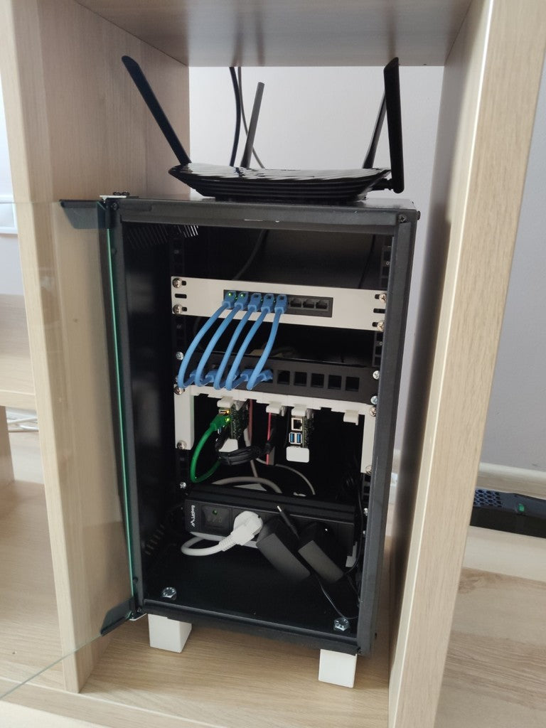 10" Server Rack med Lanberg Løfteben til IKEA Kallax