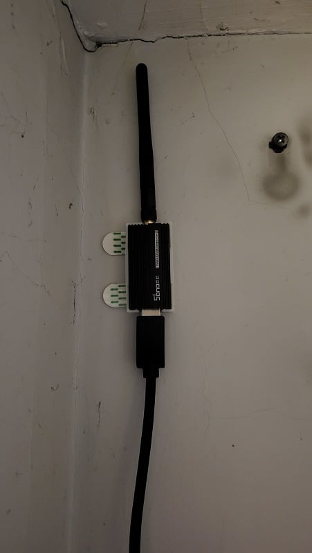 Simpel vægmontering til SONOFF Zigbee 3.0 USB Dongle Plus-E