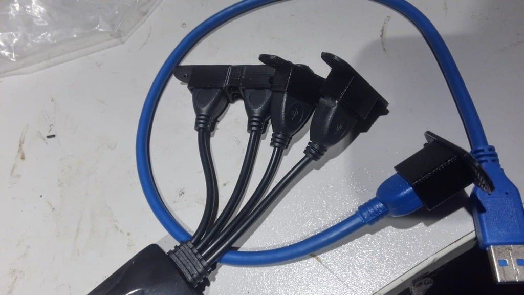 Flange til USB-kabelholder til 4-port USB hub & USB3 forlængerkabel